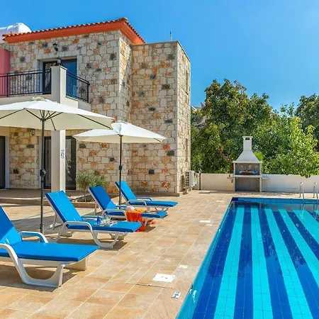 Deborah's Villa Argaka